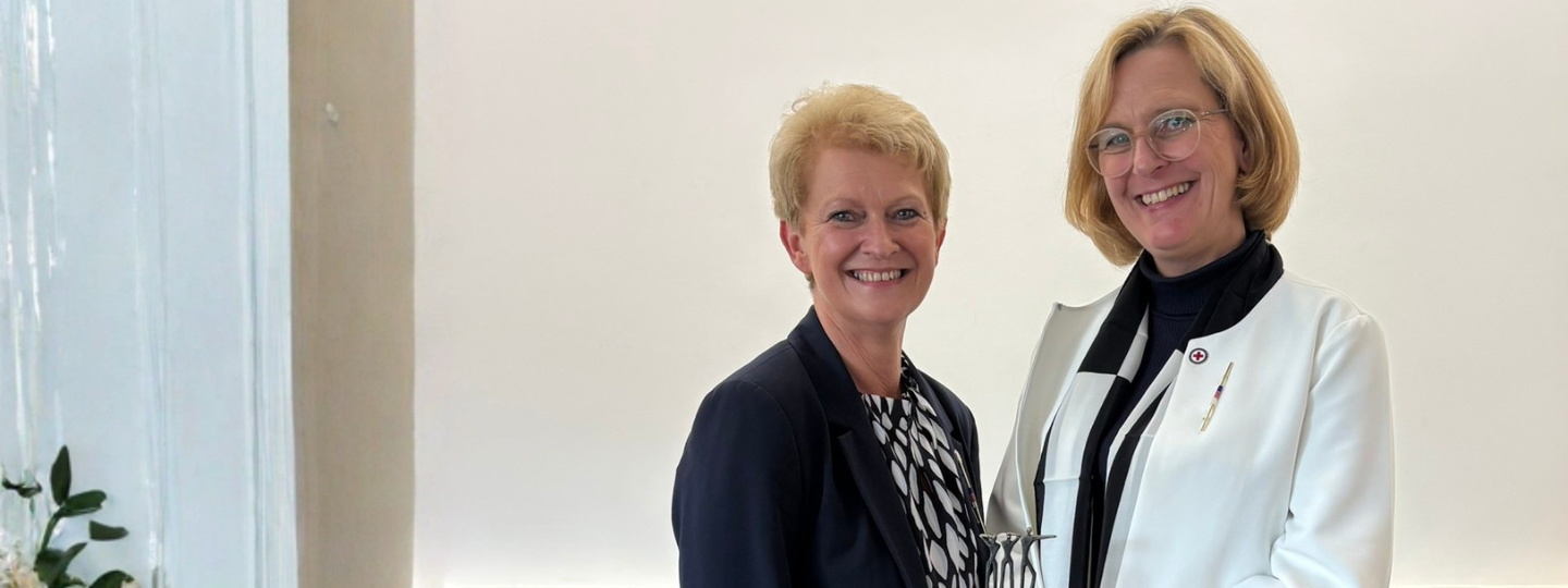 Oberin Anne-Katrin-Gerhardts und Generaloberin Edith Dürr